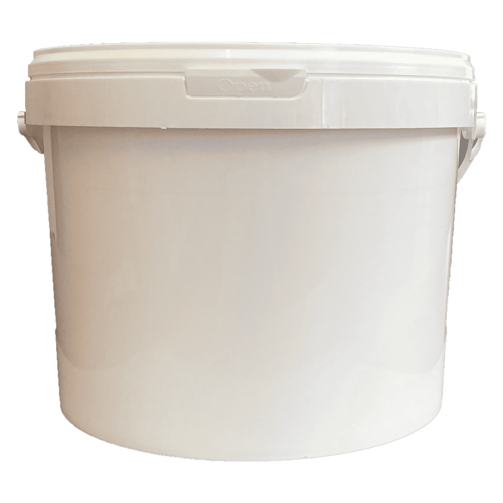 Plastic bucket with lid and outlet handle